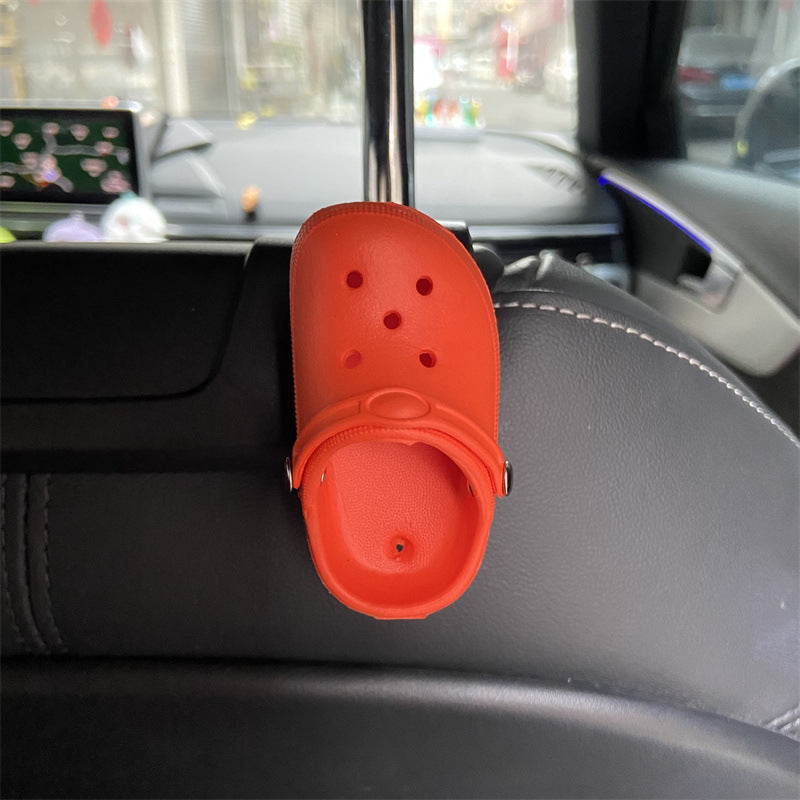 Auto de plástico al por mayor con zapatos de agujero de gancho pequeño